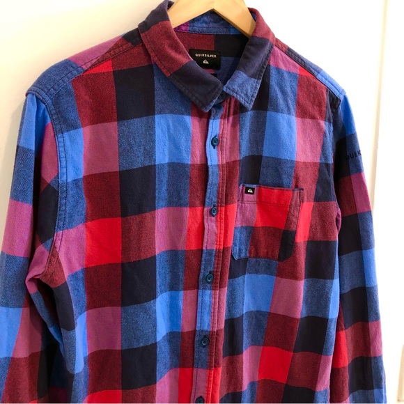 Quicksilver Plaid ButtonUp Longsleeve Flannel Chest Pocket Curved Hem Size Small - Picture 12 of 16